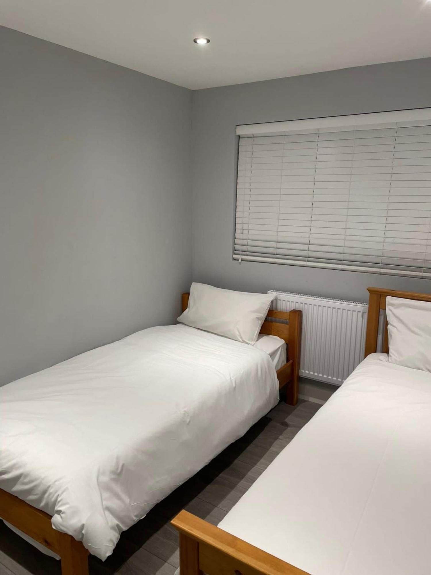 Vale Nky Apartment Rooms London Eksteriør billede